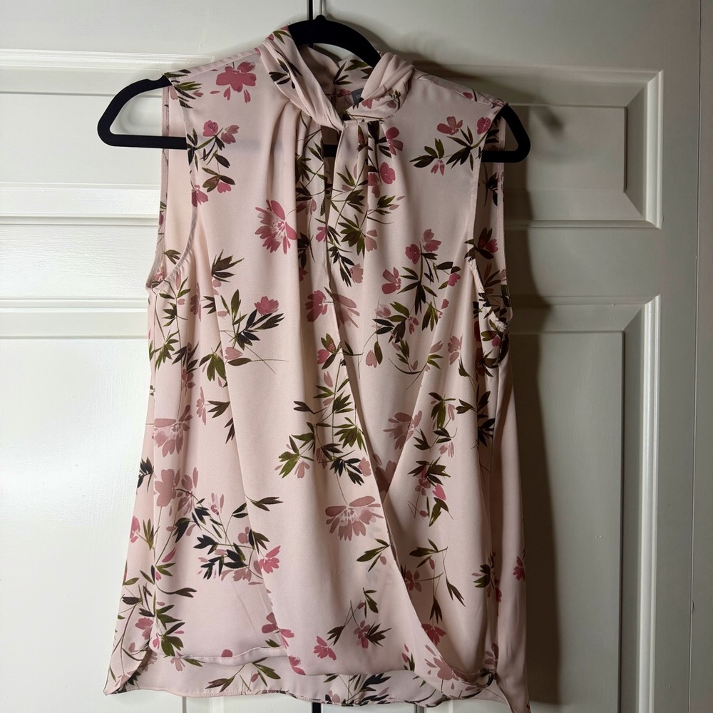 Vince Camuto Floral Sleeveless Blouse Medium Blush Tie Neck Top